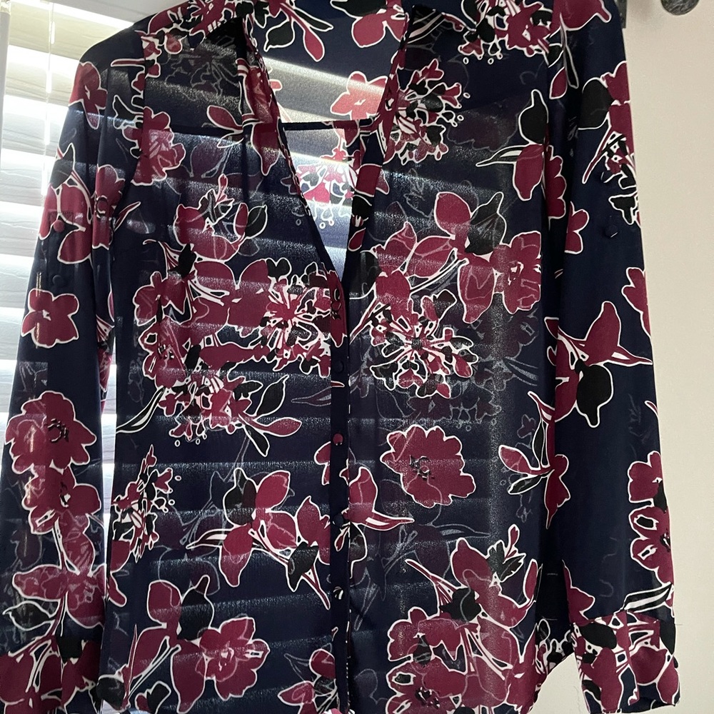 Express Portofino slim navy and maroon floral top